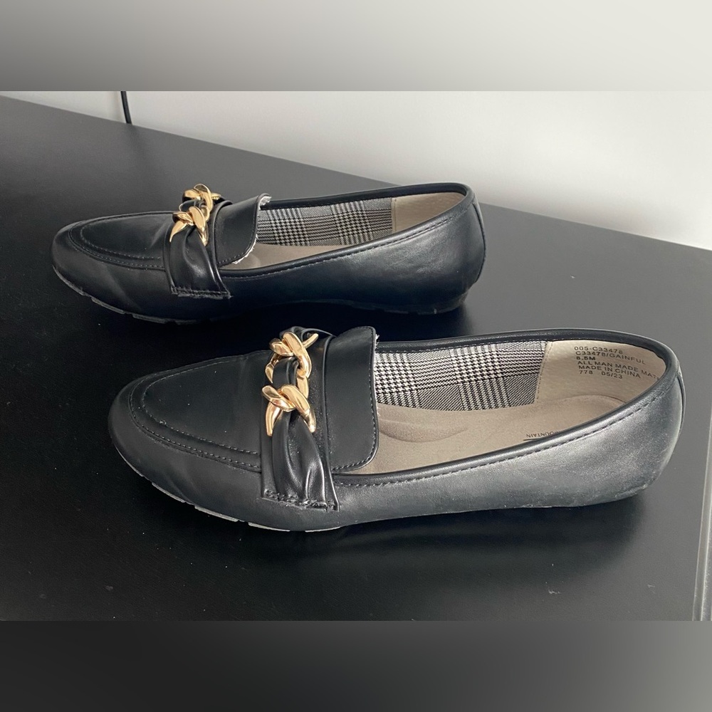 Cliffs by White Mountain Womens Gainful Loafers size 8.5